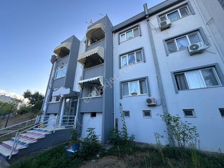 Sakarya Zümrüt Emlak'tan Adapazarı Camili Mahallesi Eşyalı 2+1,kiralık Daire