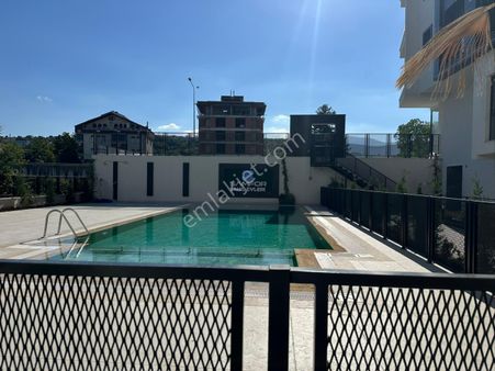 Hisardan Havuzlu Denize Yakın Ultra Lüks Daire