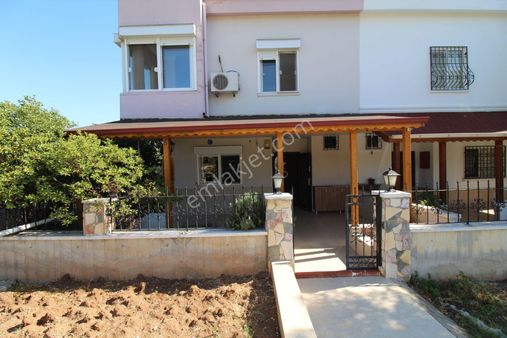 Aslan'dan Kuyulukta Doğa Ve Deniz Manzaralı Tripleks Villa