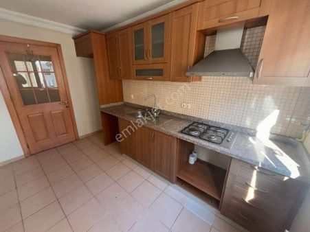 Altıntepede 12 Yıllık Binada Geniş M2li Katta 3+1