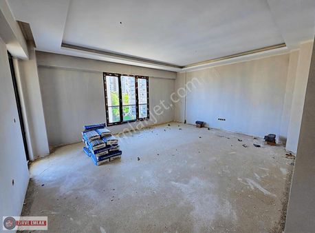 Bucak Mahallesi'nde 5. Kat Satılık 3+1 Site Dairesi.