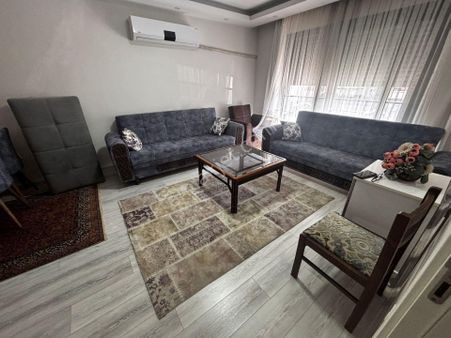 Kuşadası Davutlar Merkezde Eşyalı Satılık 1+1 Daire