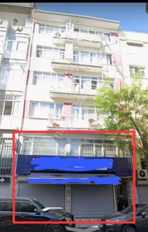 Fatih'te Eşsiz Fırsatı 175 Metre Satılık Dükkan Boş