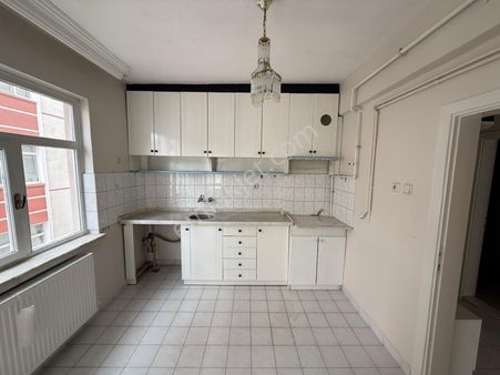 Rotadan Satılık Yarenler Mah Cumhuriyet-mualla Civarı Ara Kat 2+1