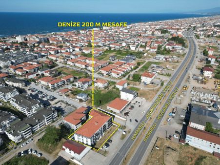 Karasu Sahilde * Sıfır * Mutfak Ayrı * Lüks Havuzlu Sitede Havuz Cephe 2+1 Daire