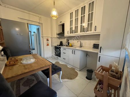 Rotadan Fesleğen De 3+1 İçi Modern Tarzda Yenilenmiş Ara Kat Daire