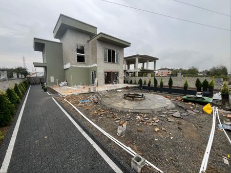 Kartepe Uzunbey Mahallesi Satılık Müstakil Villa