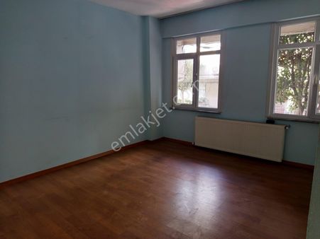 Bağcılar Hürriyet Mah Kiralık Daire Y.giriş Balkonlu 3+1