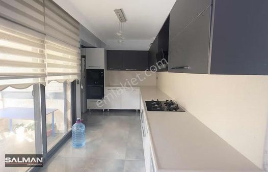 Salman'dan Karşıyaka'da 4+1 Müstakil Bahçeli Satılık Özel Dublex