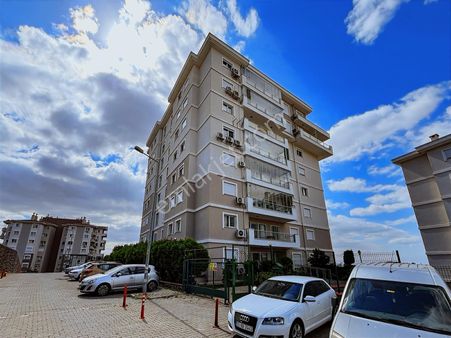 Körfez Mahallesinde Site İçinde Deniz Manzaralı 3+1 Çatı Dublex