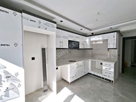 Recep Ümit Emlak'tan Şarhöyük Çarşı Merkezde Satılık Süper Lux 3+1 Dublex Daire