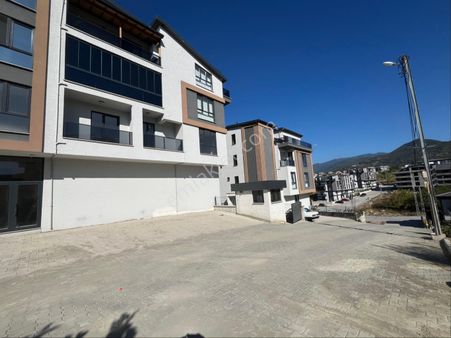 Başiskele Yuvacık Fatih Mahallesi Geniş 3+1 Satılık Daire