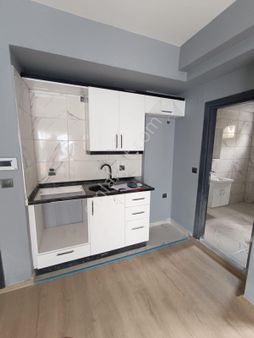 Ay Gayrimenkul'den Sarıçam Osmangazi'de Bulvara Yakın Fırsat 1+1 Kiralık Daire