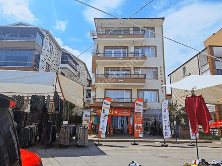 Halıdere Yalı Mah. 2+1 Arakat Satılık Daire