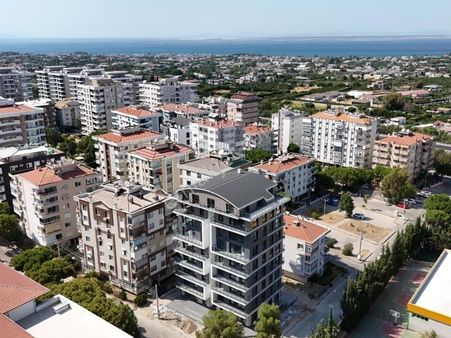 Narlıdere'de Deniz Manzaralı 1+1 Kiralık Sıfır Rezidans