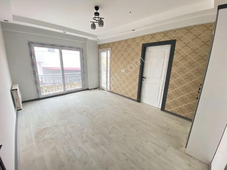 Osmangazi Mahallesinde 2+1 Yatay Mimari Satılık Daire