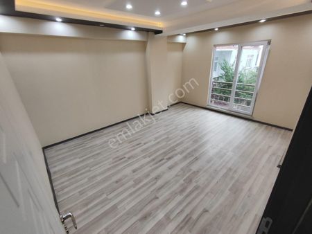 19 Mayıs Mahallesi Hükümet Konağı Önünde Satılık 2+1 Daire