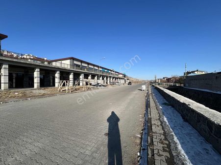 Kars Merkez Bayrampaşada Kentsel Dönüşüm Alanındasıfır Dükkan