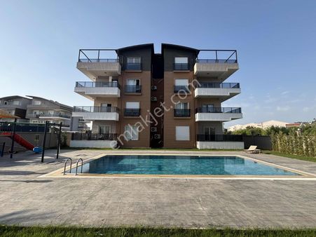 Kadriye'de 2+1 Havuz Giriş, Üst Kat Seçenekleri İle Sıfır Daire