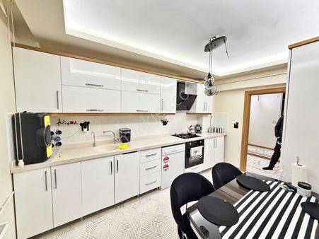 ▄seyit Gayrimenkul▄ana Cad Paraleli Tek Bloklu Site'de 3+1 135m2