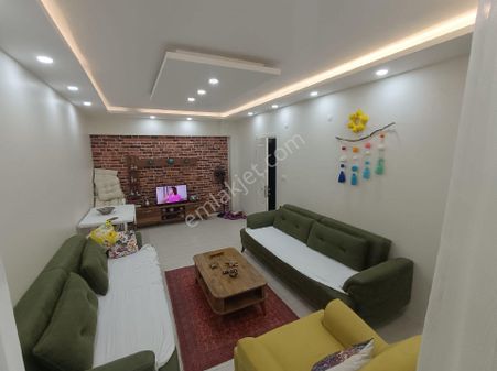 Taş Emlak'tan Sarımsaklı Plajına Yakın 2+1 Bakımlı Daire