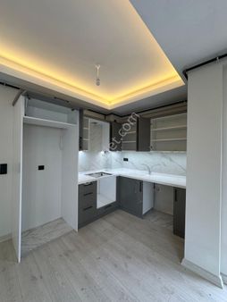 Atakum İncesu'da Sahile Yürüme Mesafesinde 1+1 **acil** Satılık Daire