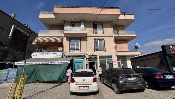 İzmit Yenişehir Mahallesinde Ara Kat Daire