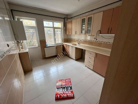 Erdoğan Akdağ Mahallesi 3+1 Kiralık Daire *burcu Emlak