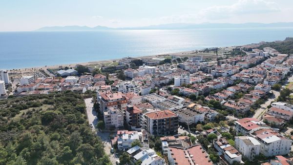 Ayvalık Sarımsaklı Da Plaja 300 Metrede Orman Manzaralı 2+1daire