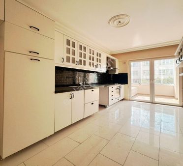 Barış Mahallesinde Site İçi Masrafsız 3+1 Acil Satılık Daire