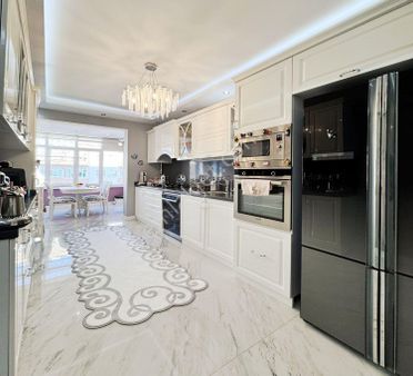 Barış Mahallesi Site İçi Full Tadilatlı Satılık 3+1 Arakat Daire