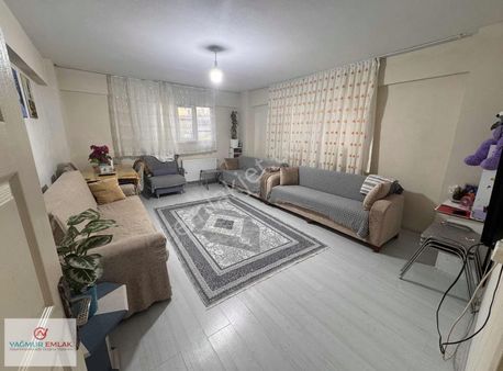 Yağmur Emlak'tan Tekkeköy'de Tramvaya Yakın Satılık 3+1 Daire