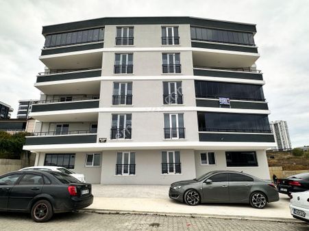 Huzurevi Gökdelenler Bölgesi 2+1 Balkonlu Giriş Kat