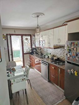 Bahariye Mahallesinde Satılık 2+1 Genç Bina