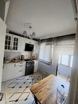 Karacabey Hüdavendigar Mahallesinde Satılık 3+1 Ara Kat Daire