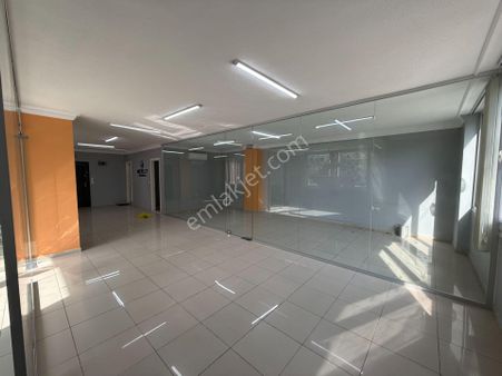 Valilik Karşısı 120 M2 Kapalı Otopark-güvenlikli Hasarsız Kiralık Ofis