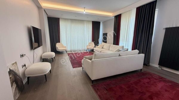 Çiğdem Emlaktan Özel Tasarımlı Satılık 3+1 Daire 190m2