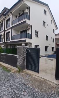 Didim Efeler Mahallesin'de Satılık Havuzlu 2+1 Bahçe Katı