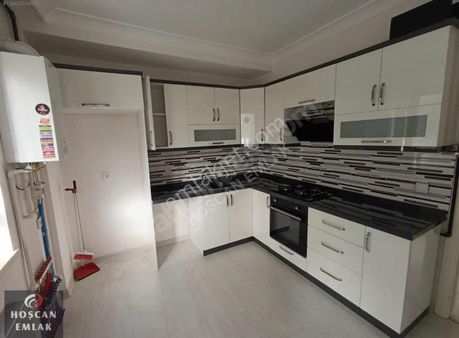 Hoşcan Emlaktan Aydınlıkevlerde Yeni Binada Satılık Daire