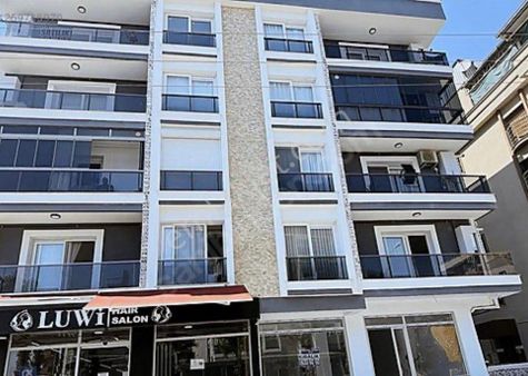 İsmet İnönüde Cadde Üzeri Kiralık 3+1