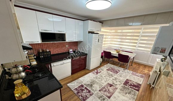 Esertepe Yaman Türk Lisesi Karşısı Katta Asansörlü Geniş Daire