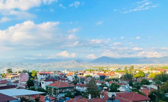 Goldhouse Dan Satılık Çarşı Caddesi Nde Komple Bina