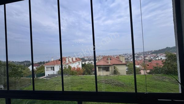 Villa Tadında Deniz Manzaralı 3+1 Bahçe Dubleks Daire