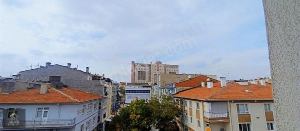 Etimesgut Merkezde Adliye Ve Belediye Yakininda 3+1 Katta