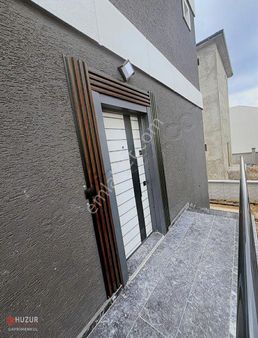 Huzur Gayrimenkulden Satılık 3 Katlı Lüx Villa