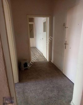 Kurtuluş Mahallesi'nde Satılık Uygun Fiyatlı Yüksek Giriş Kat Daire