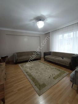 Saadetdere Mahallesinde Karanlık Odasız 3+1 Balkonlu Y.giriş