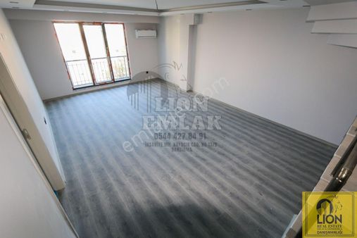 Lıon'dan İhsaniye'de Merkezi Konumlu Sıfır , Satılık 2+1 Dubleks Daire