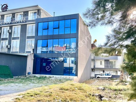 Çiğli Uğur Mumcu 35m.lik Geniş Cad.üstünde 370 M² Satılık Dükkan Mağaza