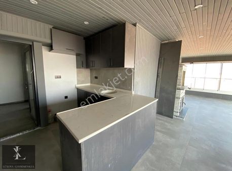 Atapark'da Ana Cadde'de Ankara Manzaralı Yerden Isıtmalı Dublex